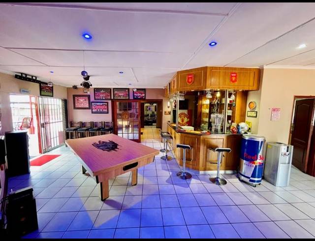 4 BEDROOM HOUSE FOR SALE IN BRACKENHURST